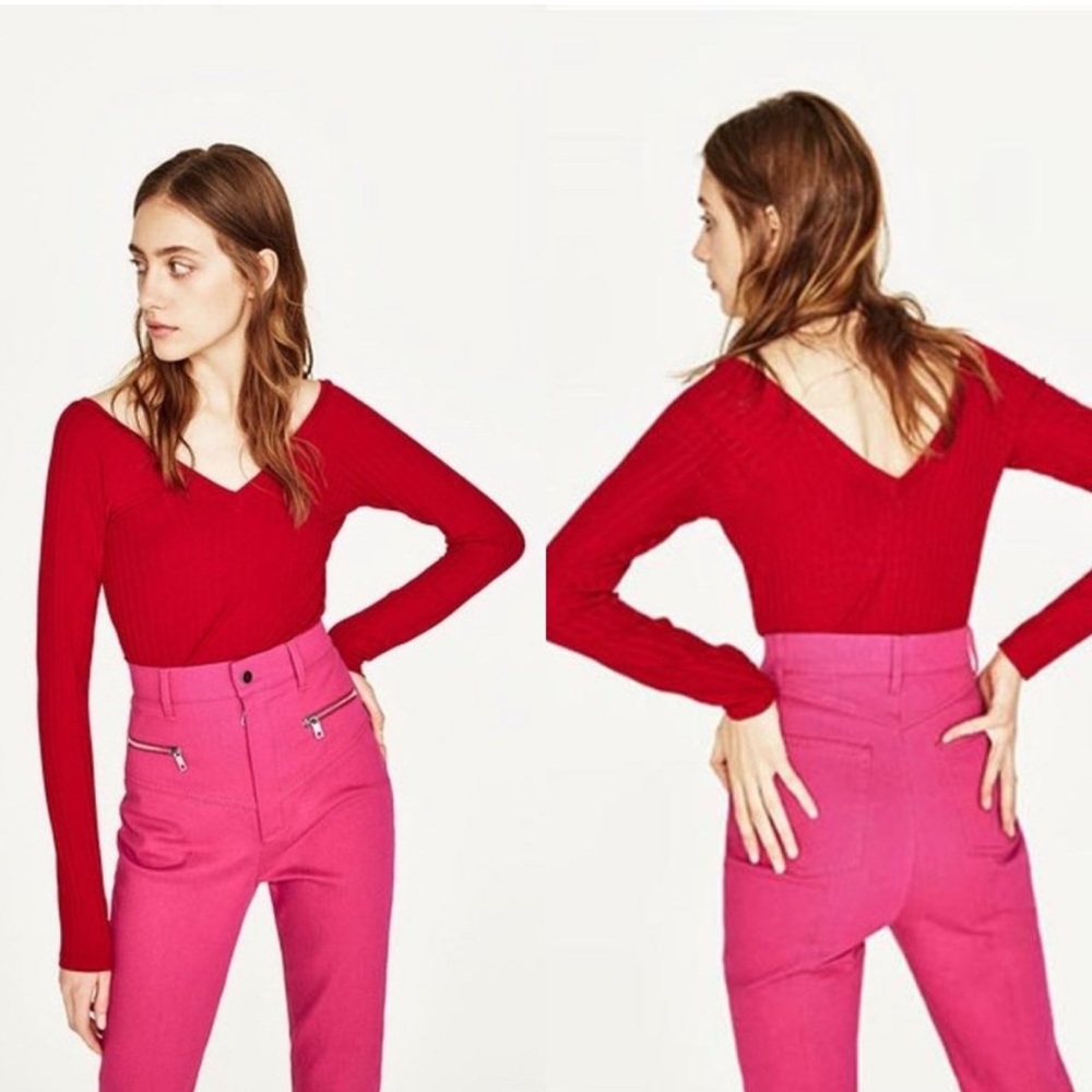 V-Neck Ribbed T-Shirt Sweater Long Sleeves in Red from Zara